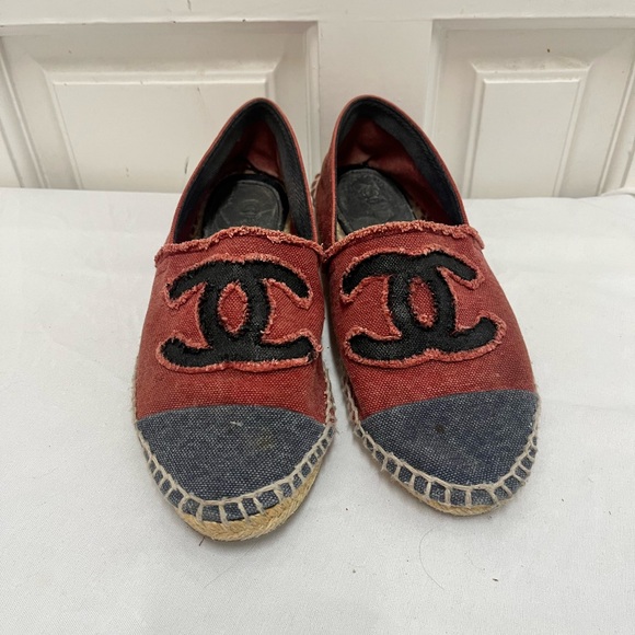 Chanel CC Logo Canvas Woman Espadrille Slip Shoes Size 7 - Picture 1 of 11